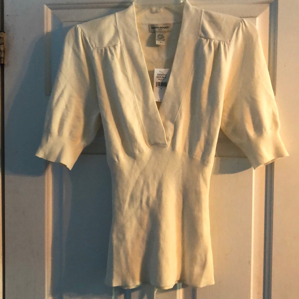 Off-white/cream Knit Top
